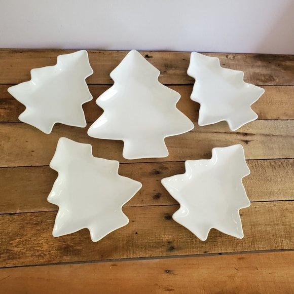 White ceramic appetizer and serving plates - Picture 2 of 9